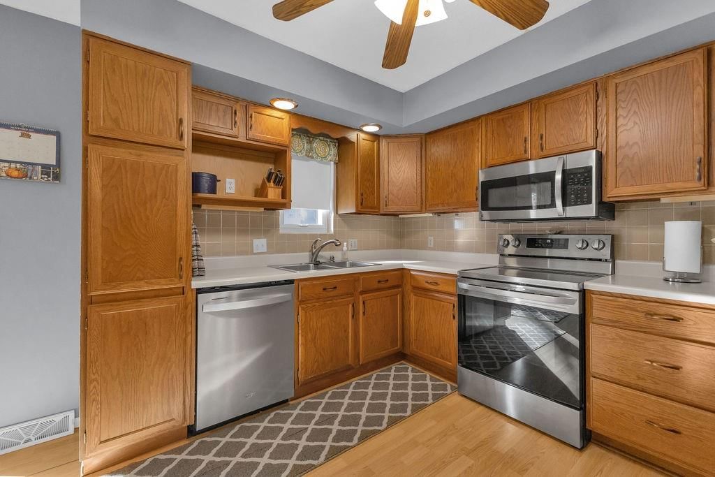 75 Myrna Circle — photo 12