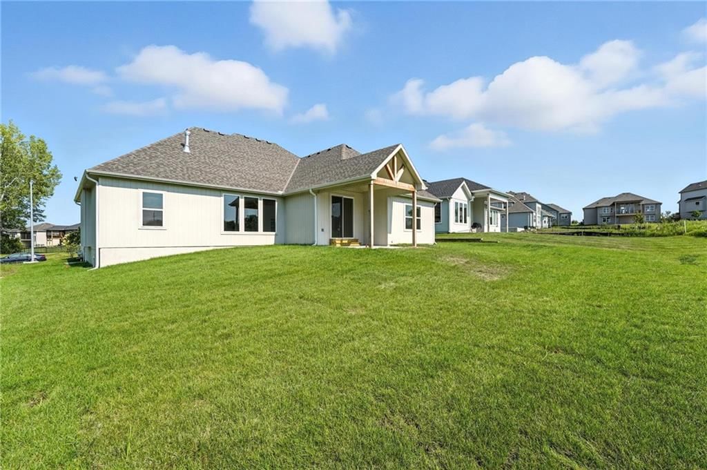 Photo 46 of 73 - 4264 Lake Shore Court, Basehor, KS 66007