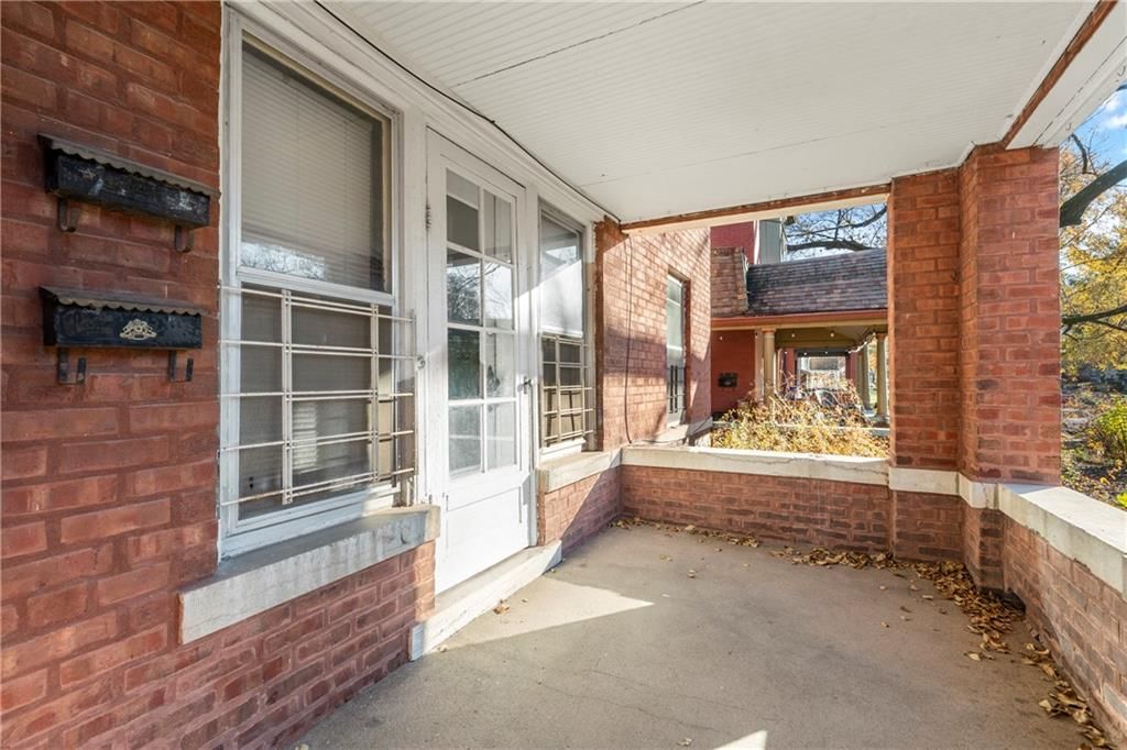 3619 Wyandotte Street — photo 3