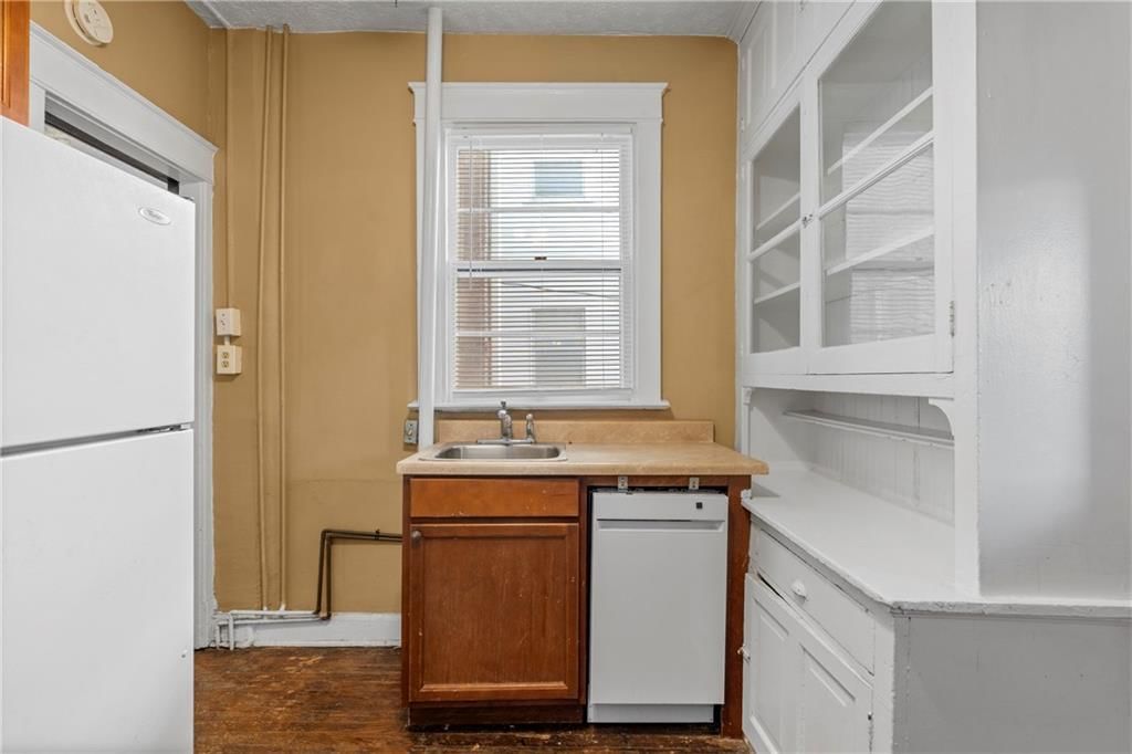 3619 Wyandotte Street — photo 18