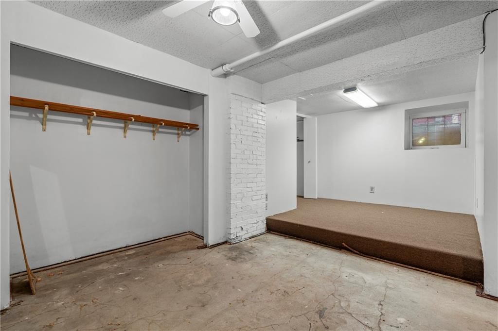 3619 Wyandotte Street — photo 42