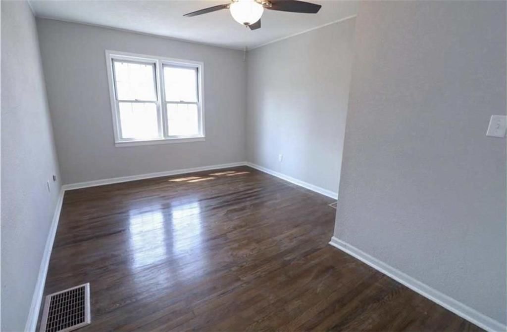 5615 Oakland Avenue — photo 17