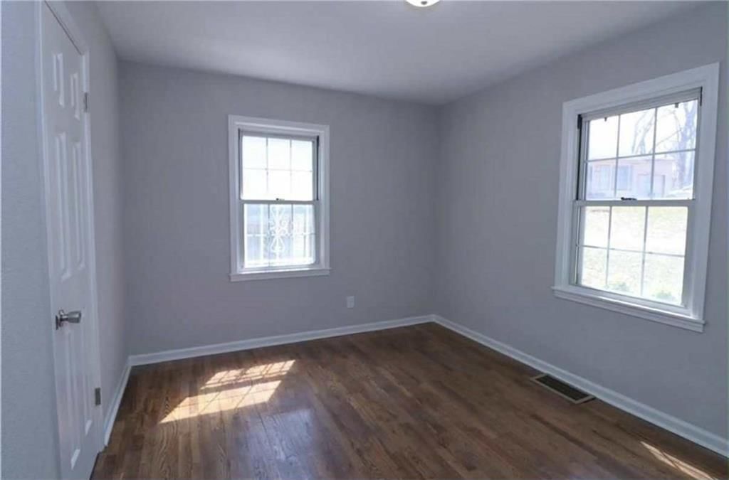 5615 Oakland Avenue — photo 21