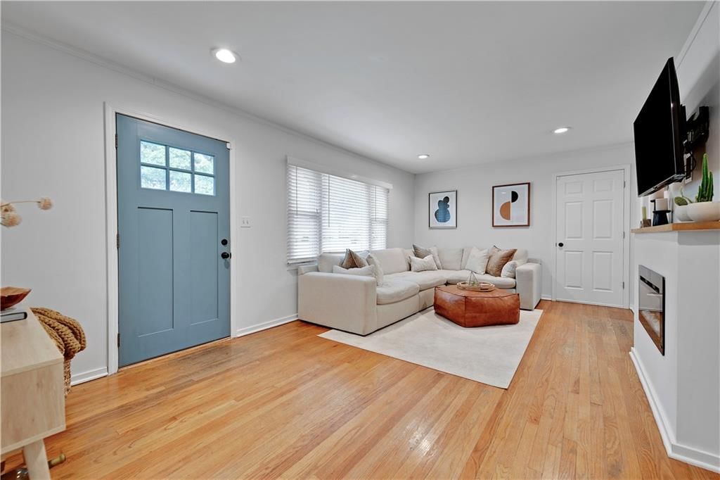 7123 Woodson Street — photo 6