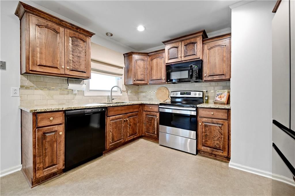 7123 Woodson Street — photo 10