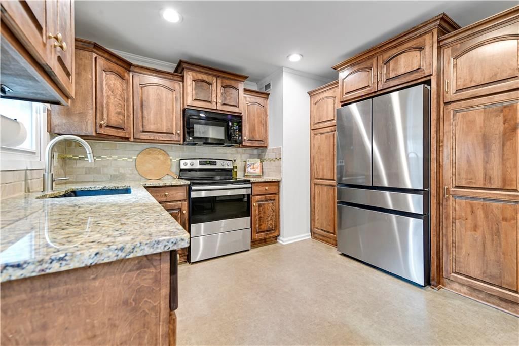 7123 Woodson Street — photo 11