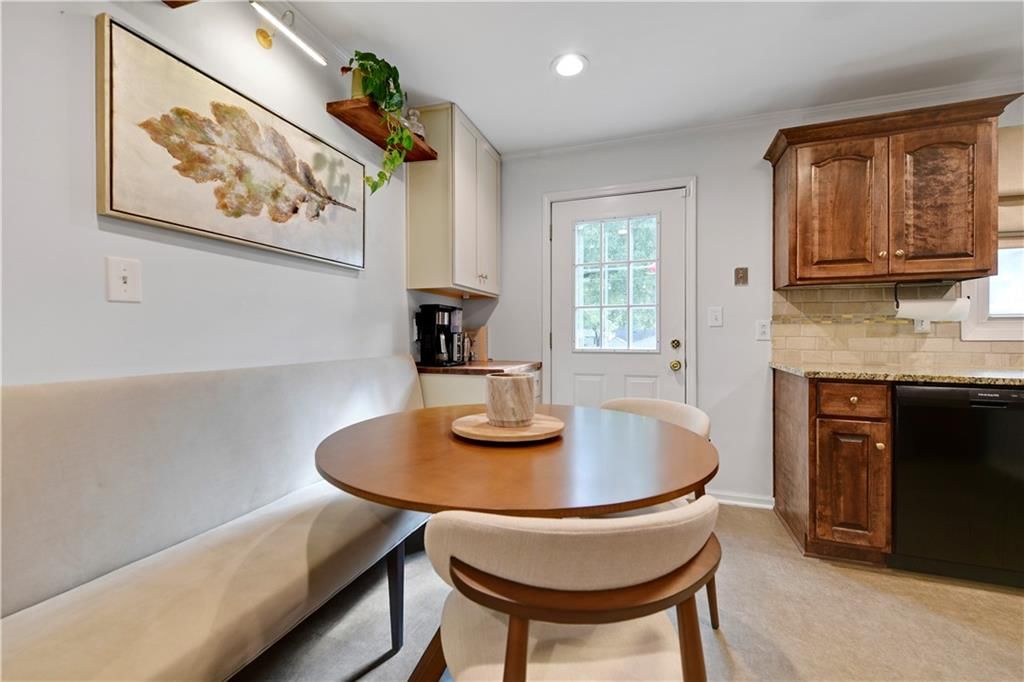 7123 Woodson Street — photo 13