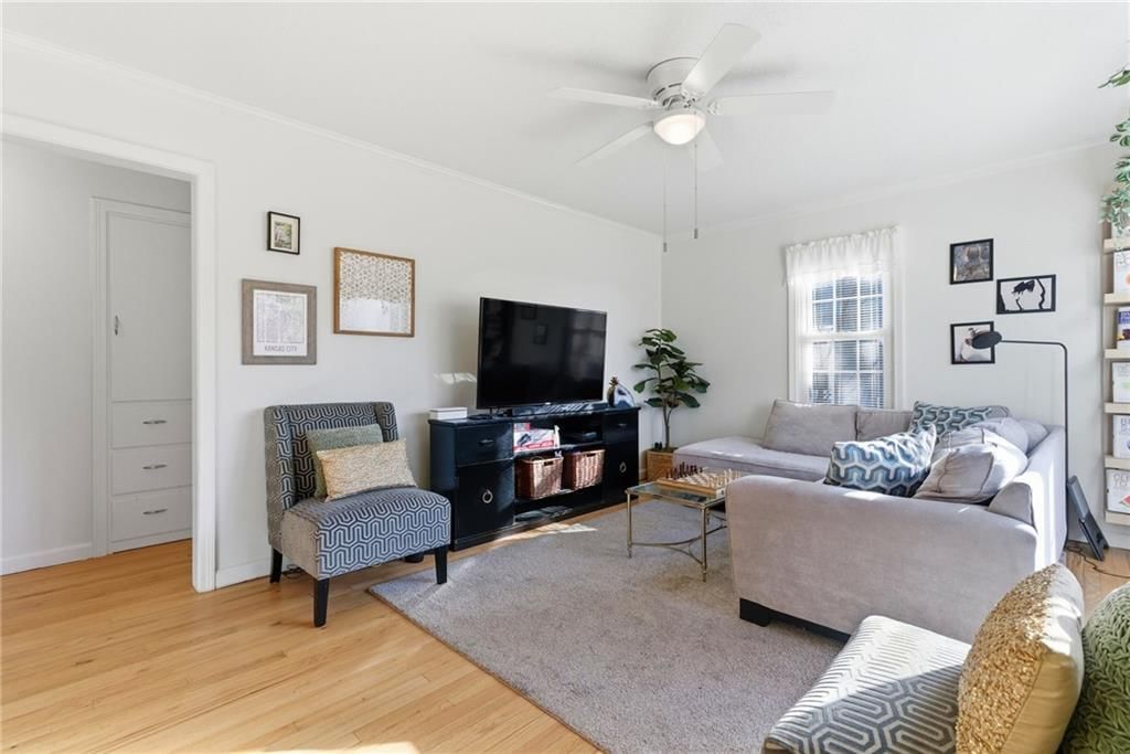 8327 Madison Avenue — photo 6
