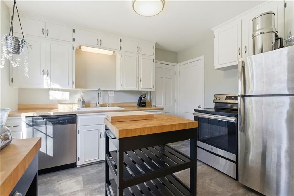8327 Madison Avenue — photo 9