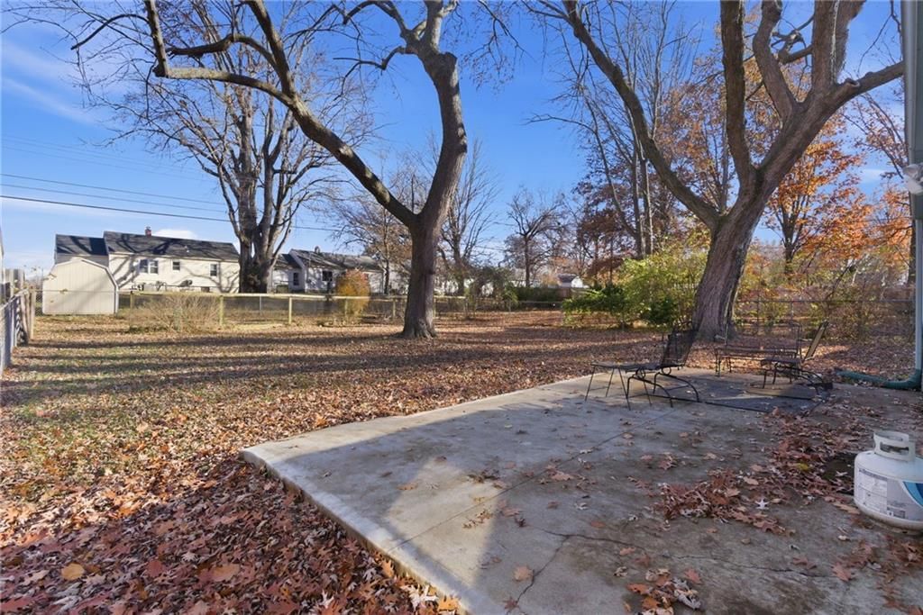 8327 Madison Avenue — photo 24