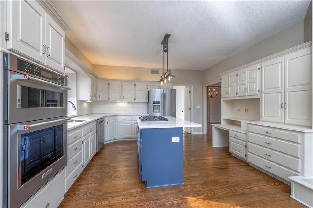 416 NE Brockton Drive — photo 10