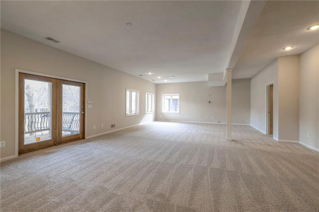 416 NE Brockton Drive — photo 25
