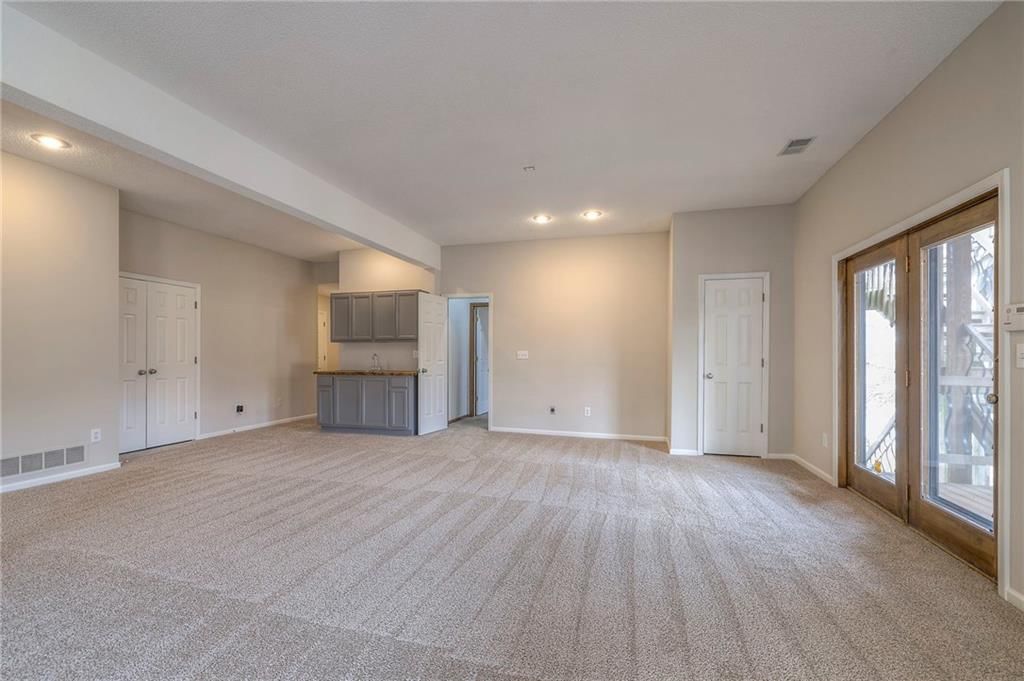 416 NE Brockton Drive — photo 27