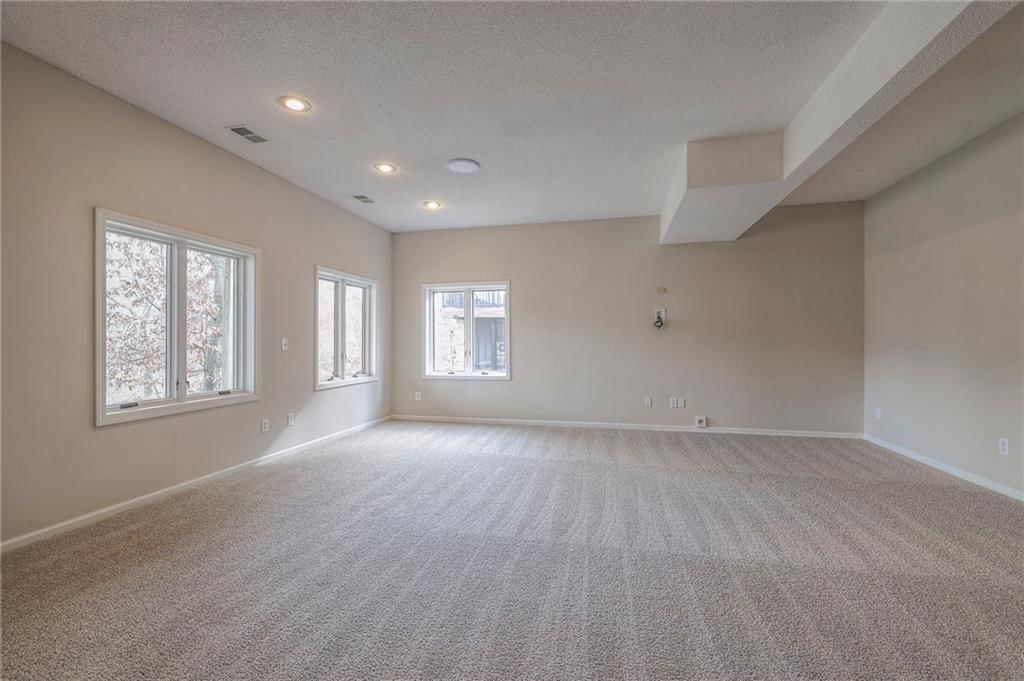 416 NE Brockton Drive — photo 28