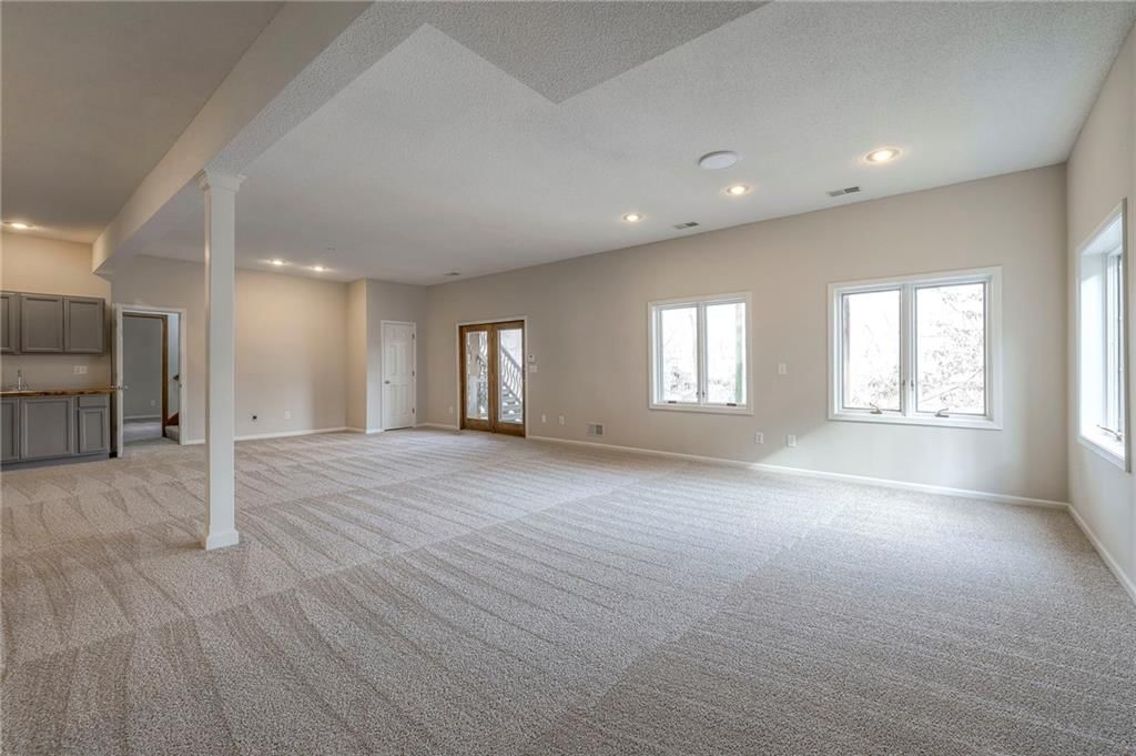 416 NE Brockton Drive — photo 29