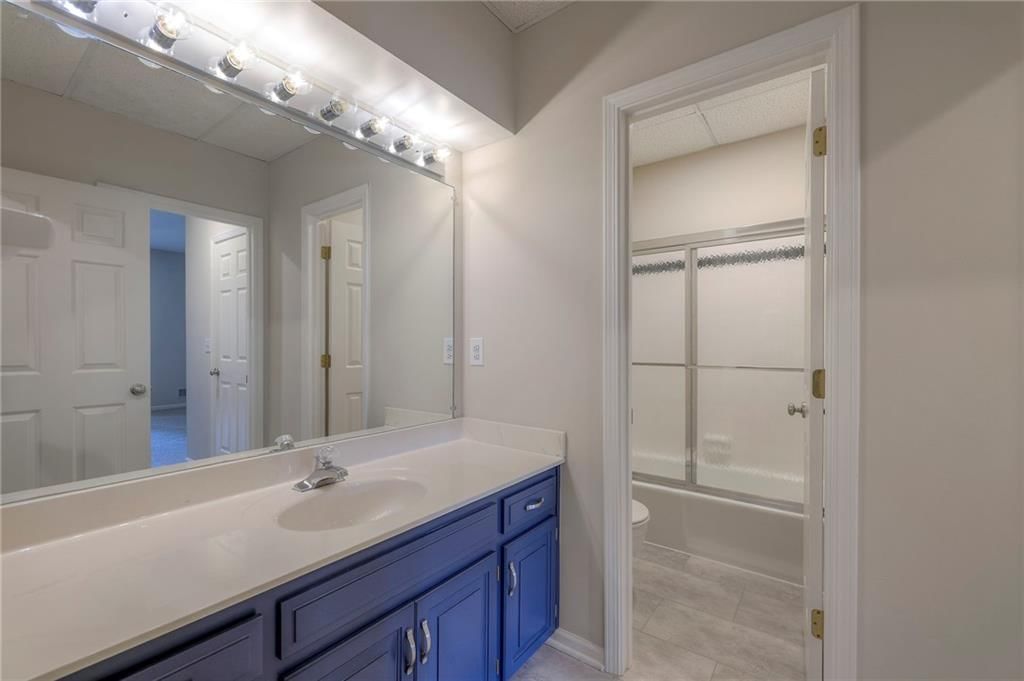 416 NE Brockton Drive — photo 35