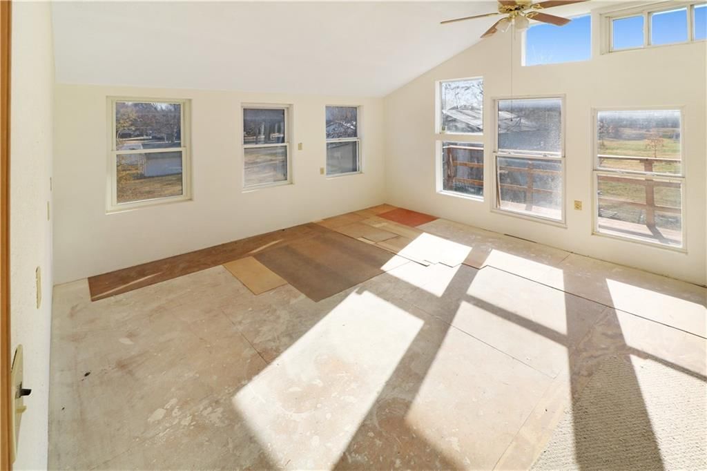 103 W 3rd Street — photo 3