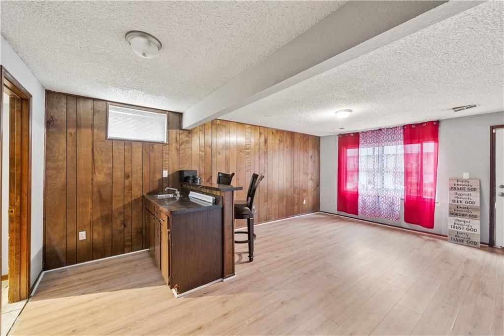 4023 Hedges Avenue — photo 12