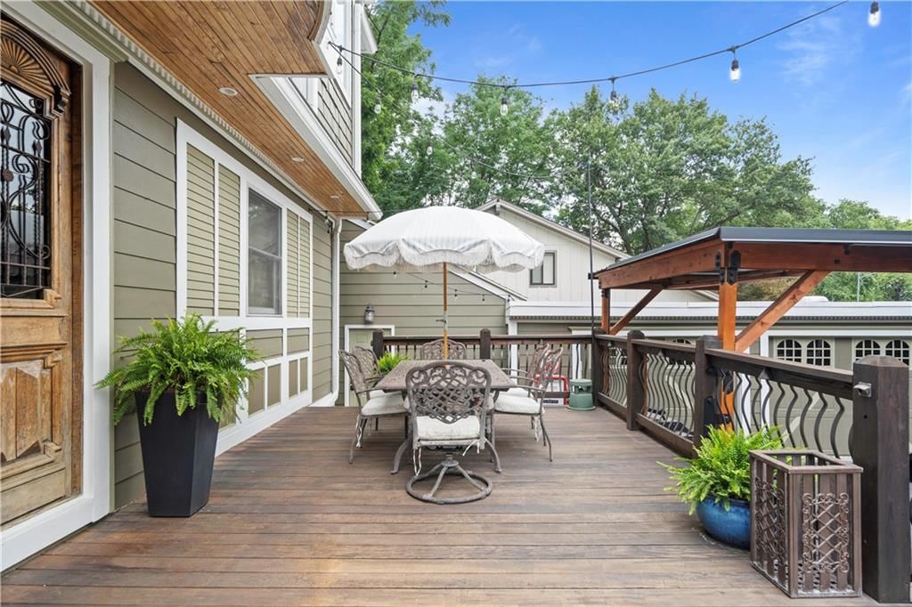 5217 Walmer Street — photo 28