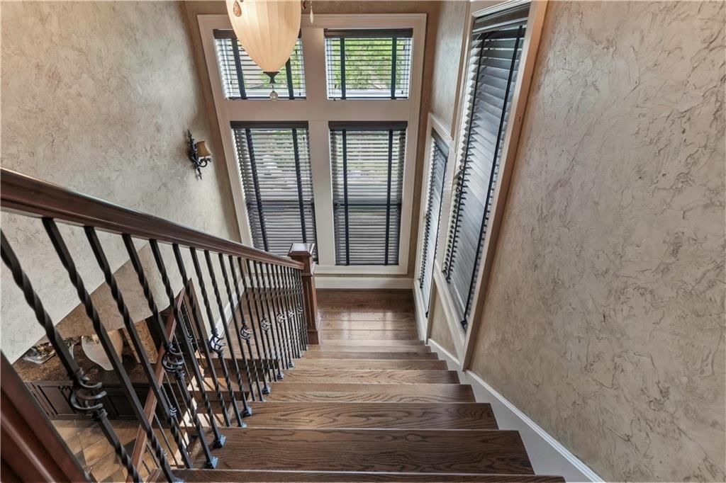5217 Walmer Street — photo 38