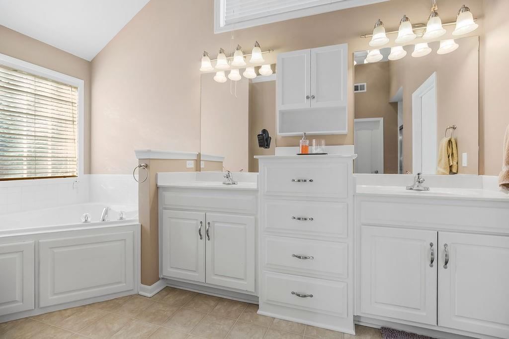 2709 SW Golden Eagle Road — photo 16