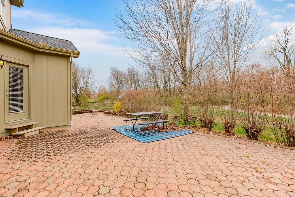 2709 SW Golden Eagle Road — photo 33