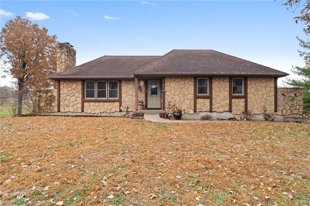 406 Frederick Drive, Gower, MO