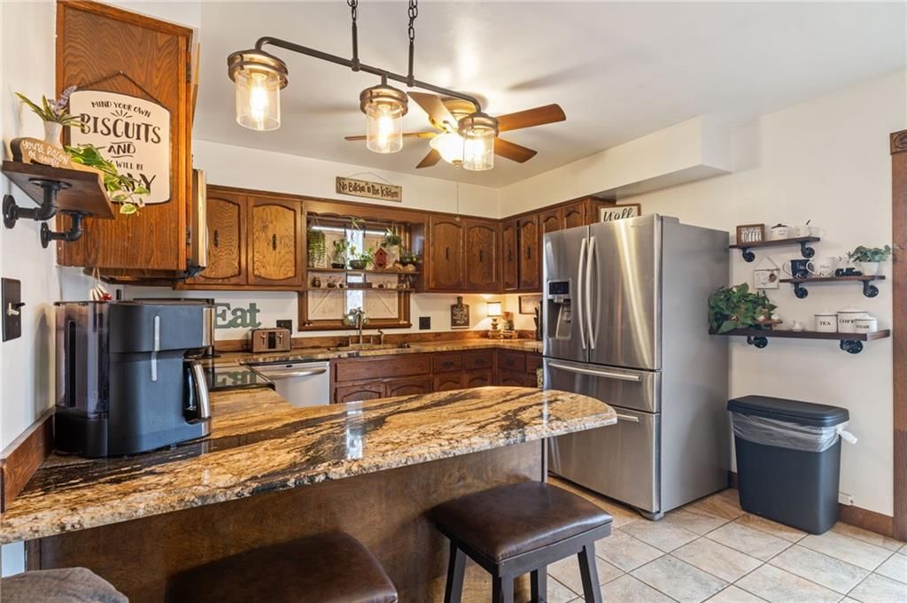 406 Frederick Drive — photo 8