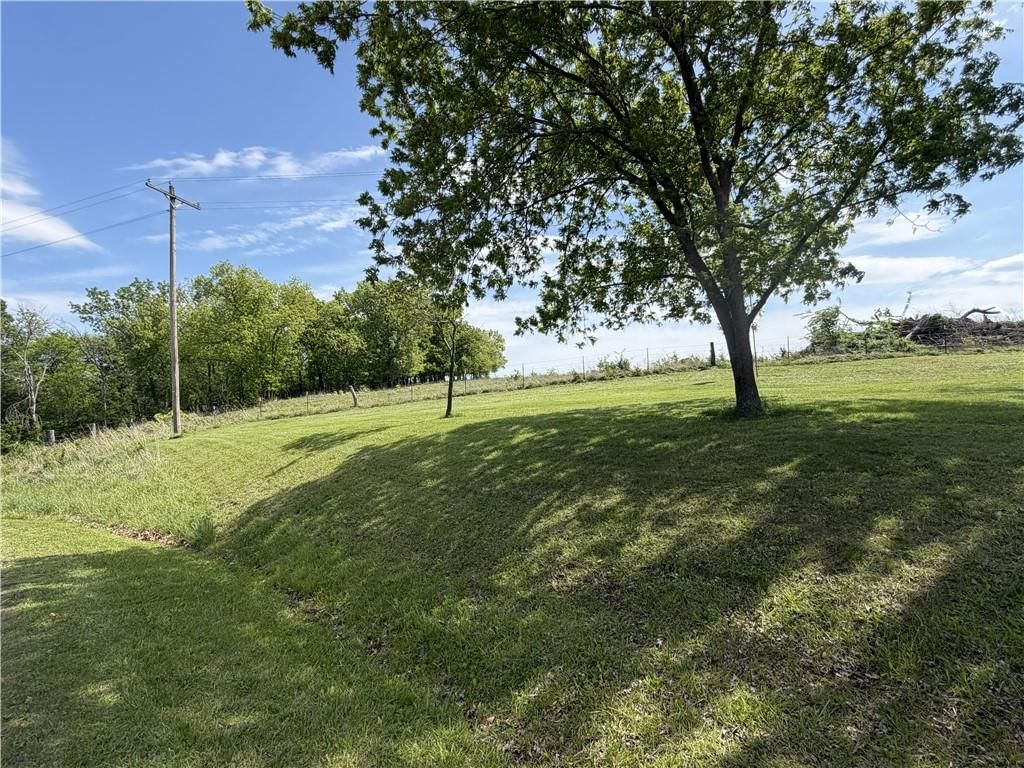 805 Lake Viking Terrace — photo 4