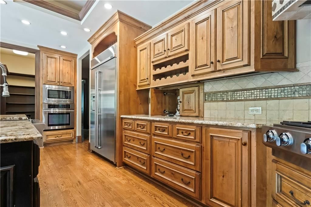 4501 N Hickory Lane — photo 27