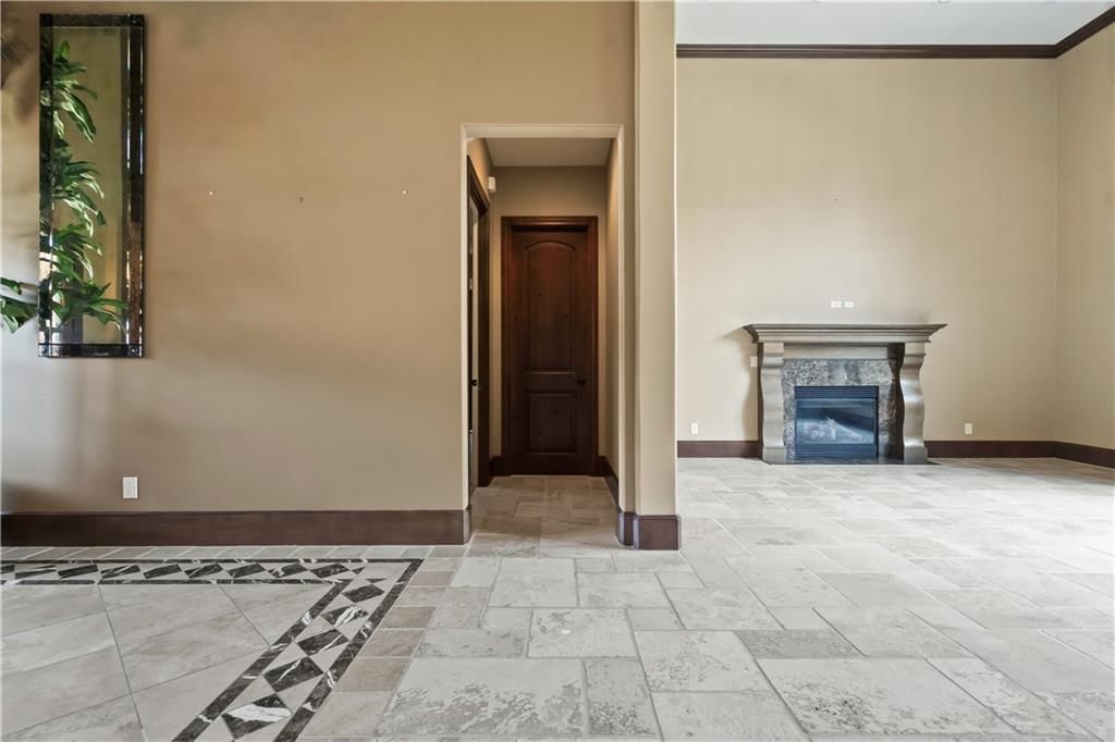4501 N Hickory Lane — photo 33