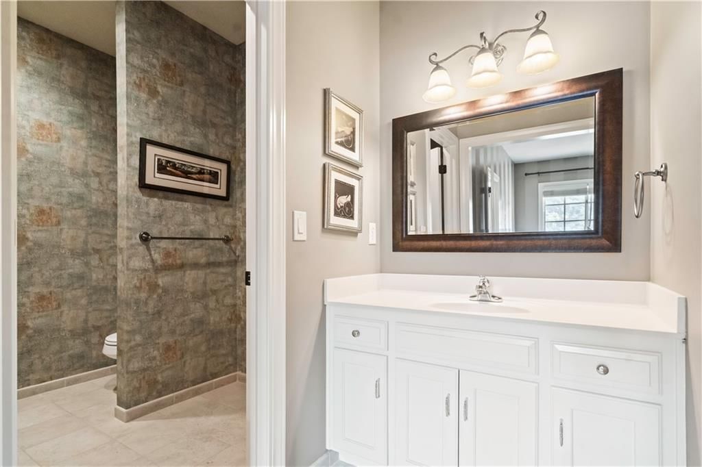 4501 N Hickory Lane — photo 49