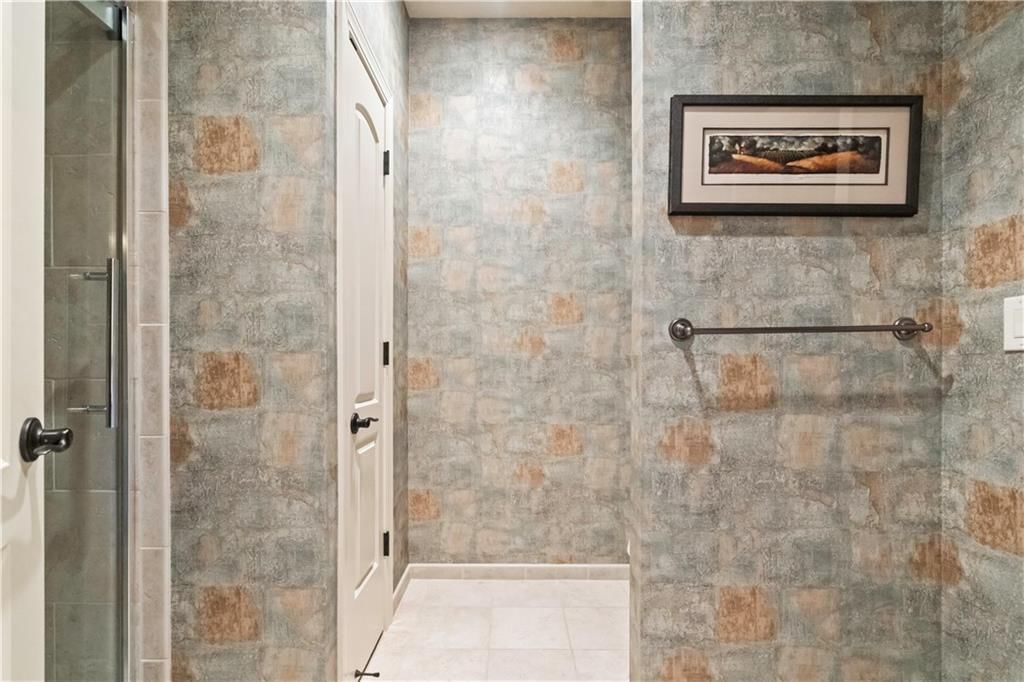 4501 N Hickory Lane — photo 50
