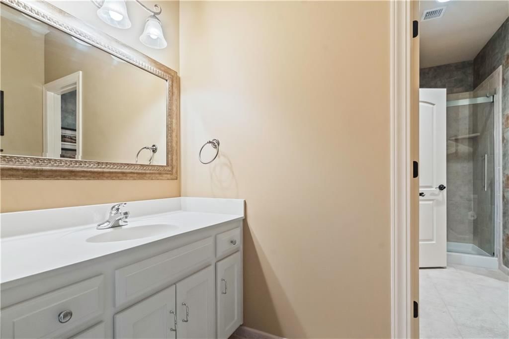 4501 N Hickory Lane — photo 53