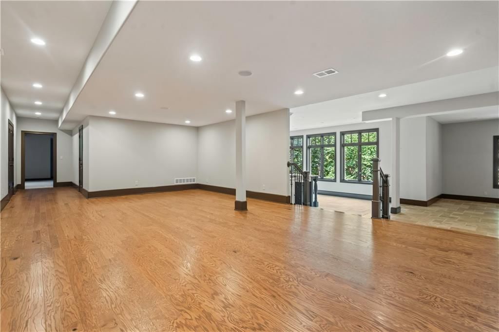 4501 N Hickory Lane — photo 59