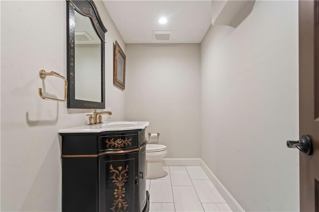 4501 N Hickory Lane — photo 73