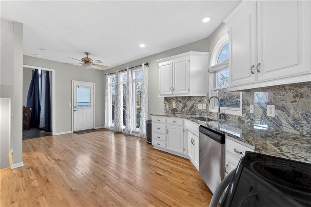 1008 SW Pacific Drive — photo 15