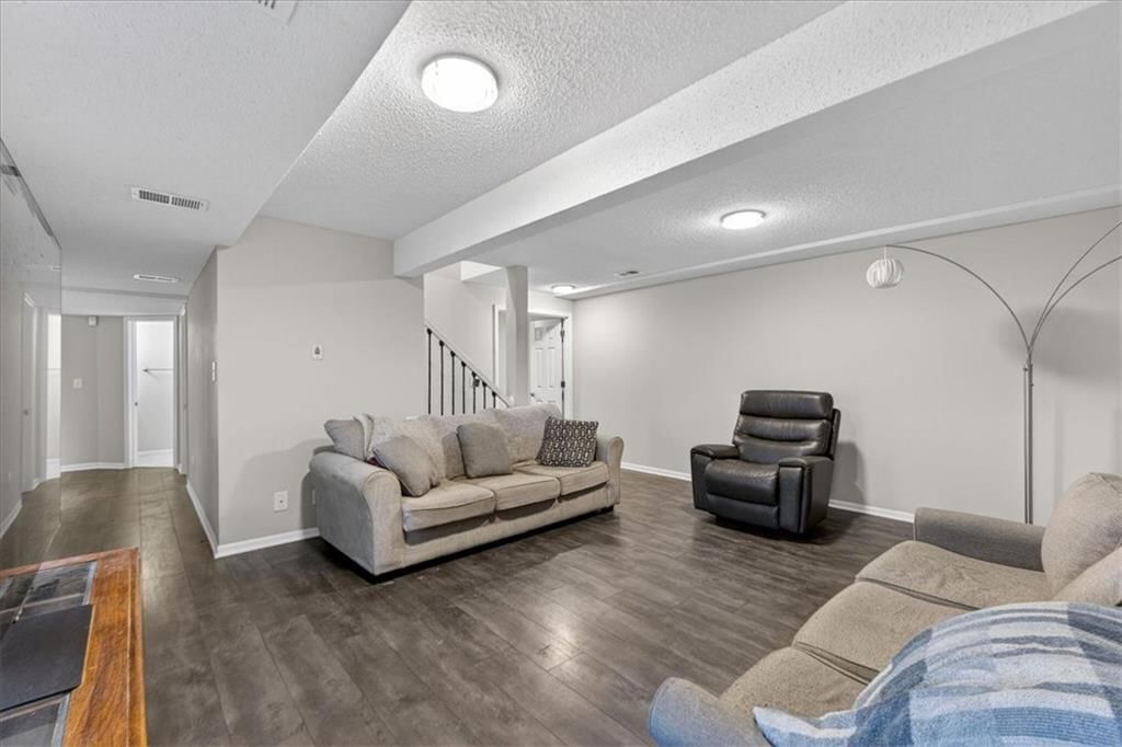 1008 SW Pacific Drive — photo 41