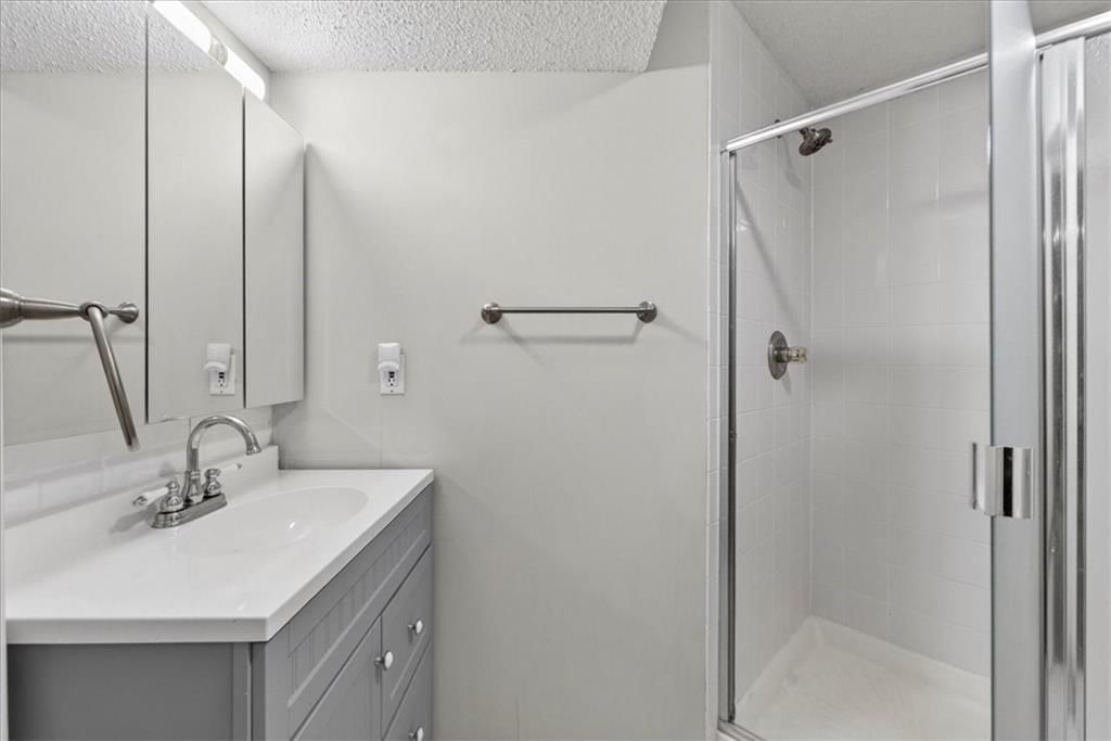 1008 SW Pacific Drive — photo 47
