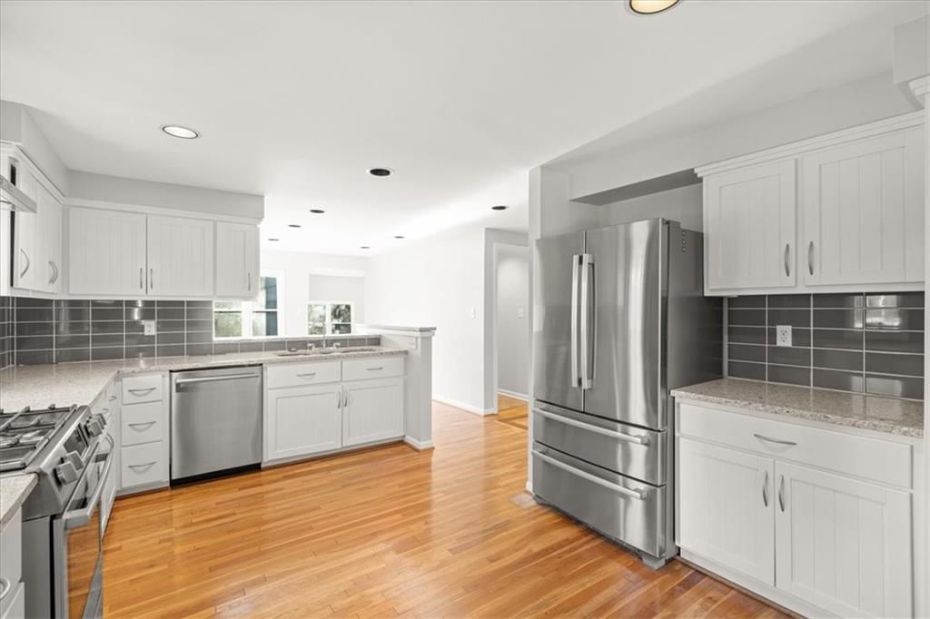 2404 W 86th Terrace — photo 5
