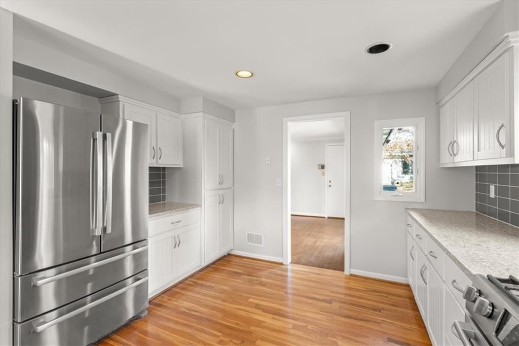 2404 W 86th Terrace — photo 9