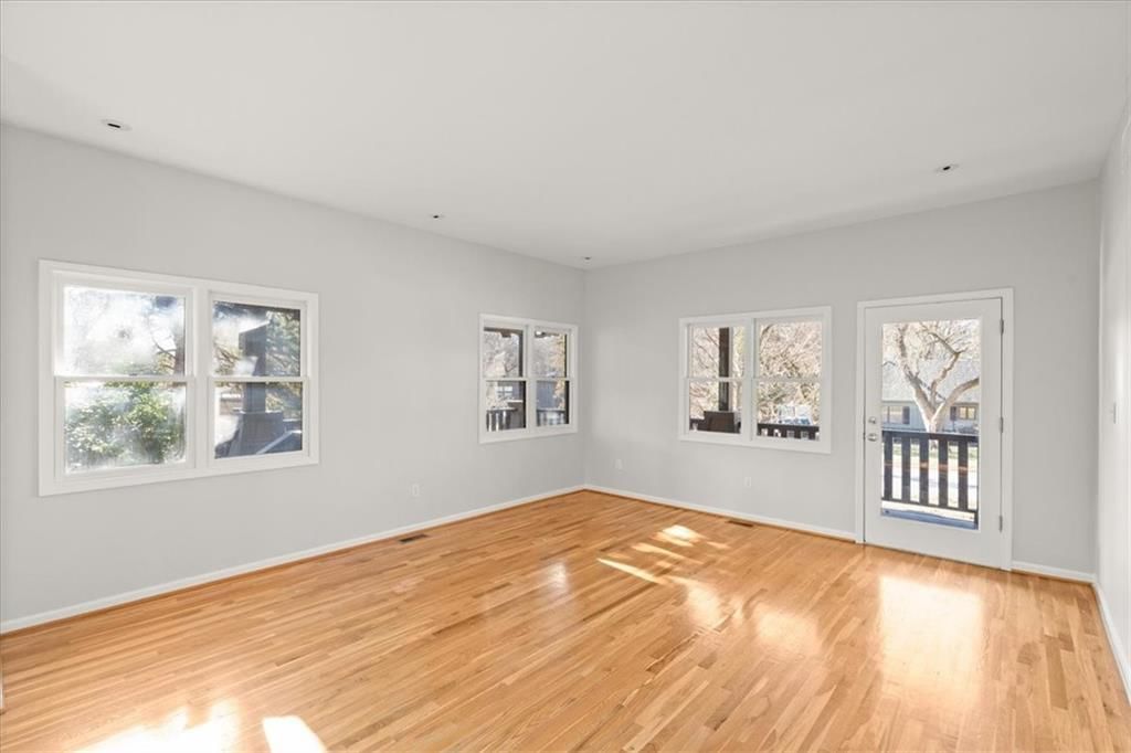 2404 W 86th Terrace — photo 12