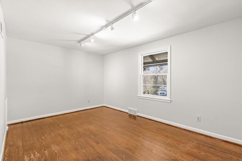 2404 W 86th Terrace — photo 14