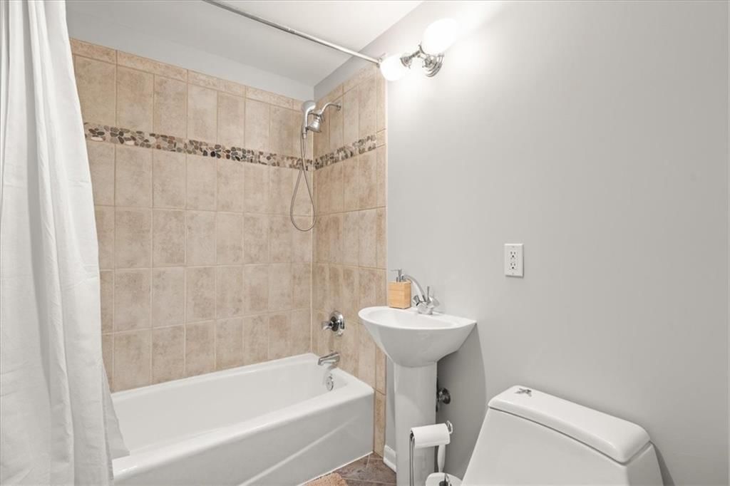 2404 W 86th Terrace — photo 15