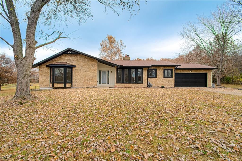 2824 Sunburst Drive — photo 2