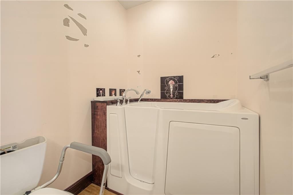 2824 Sunburst Drive — photo 16