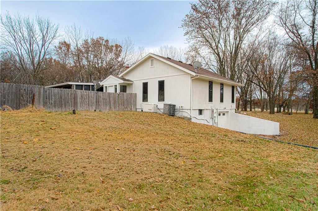 2824 Sunburst Drive — photo 33