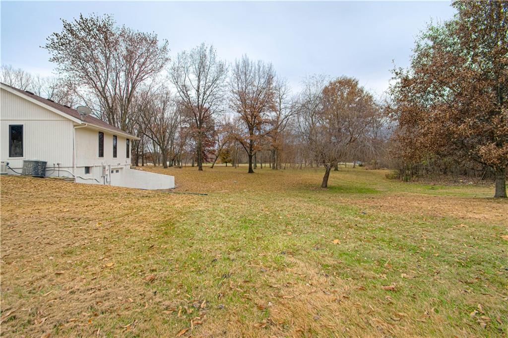 2824 Sunburst Drive — photo 34