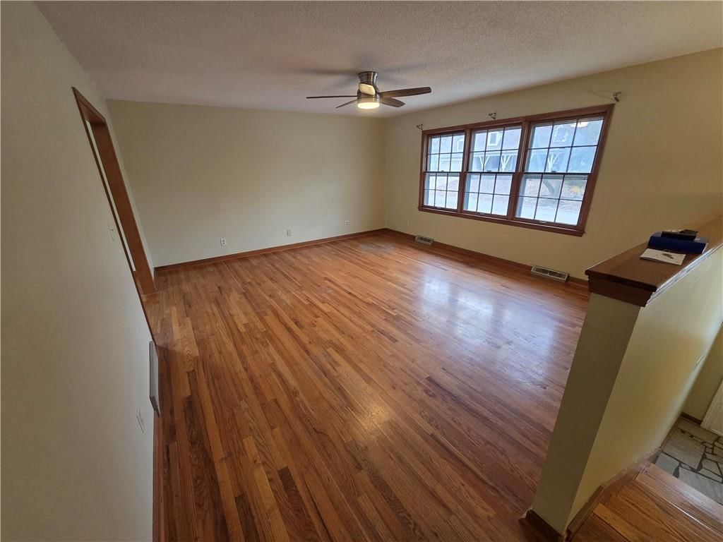 313 Goodrich Drive — photo 6