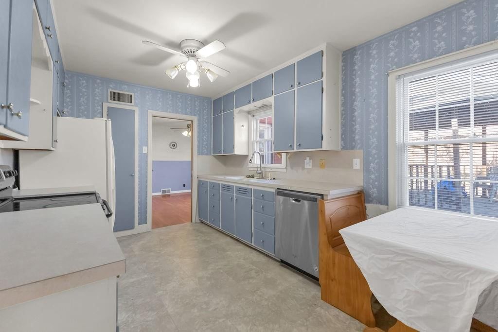3405 Gene Field Road — photo 12